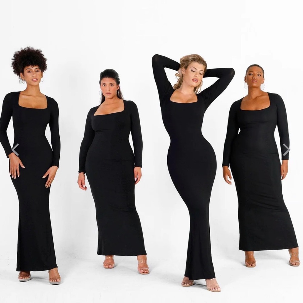Women’s built in shapewear Square-Neck Black Maxi Dress